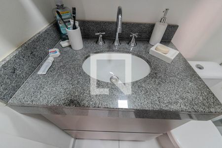 Apartamento à venda com 50m², 2 quartos e 1 vaga Apartamento à venda com 50m², 2 quartos e 1 vagaBanheiro