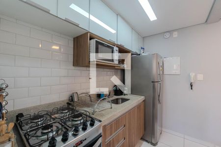 Apartamento à venda com 50m², 2 quartos e 1 vaga Apartamento à venda com 50m², 2 quartos e 1 vagaCozinha e Área de Serviço