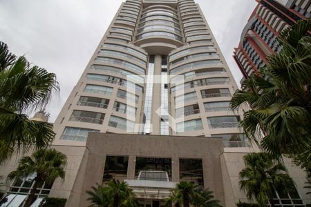 Apartamento para alugar com 48m², 1 quarto e 1 vagaFachada e portaria