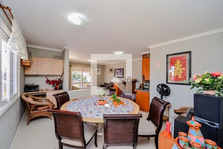 Apartamento à venda com 268m², 3 quartos e 3 vagas Apartamento à venda com 268m², 3 quartos e 3 vagasCobertura