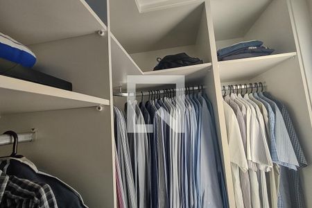 Apartamento à venda com 124m², 2 quartos e 3 vagasCloset da suíte 1