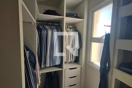 Apartamento à venda com 124m², 2 quartos e 3 vagasCloset da suíte 1