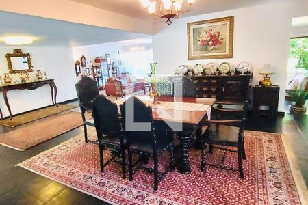 Casa à venda com 3 quartos, 603m² em Camboinhas, Niterói