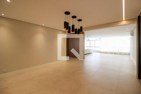 Apartamento à venda com 243m², 3 quartos e 2 vagasSala