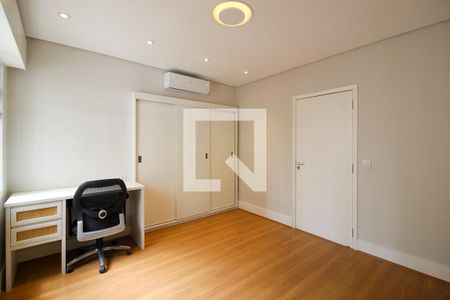 Apartamento à venda com 243m², 3 quartos e 2 vagasQuarto 1