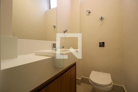 Apartamento à venda com 243m², 3 quartos e 2 vagasÁrea de Serviço (Banheiro)