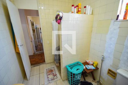 Apartamento à venda com 65m², 2 quartos e 1 vaga Apartamento à venda com 65m², 2 quartos e 1 vagaBanheiro