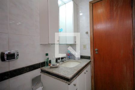 Apartamento à venda com 123m², 4 quartos e 2 vagasBanheiro da Suíte