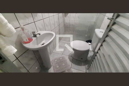 Casa para alugar com 270m², 4 quartos e 1 vaga Casa para alugar com 270m², 4 quartos e 1 vagaBanheiro Social