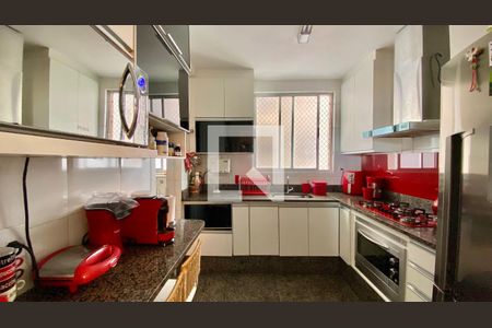 Apartamento à venda com 120m², 4 quartos e 2 vagasCozinha