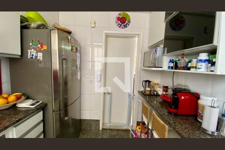 Apartamento à venda com 120m², 4 quartos e 2 vagasCozinha