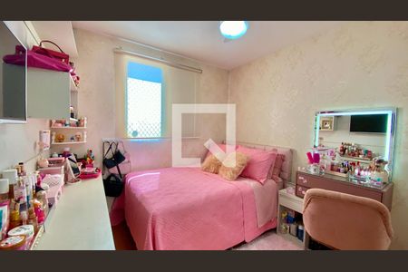 Apartamento à venda com 120m², 4 quartos e 2 vagasQuarto 2