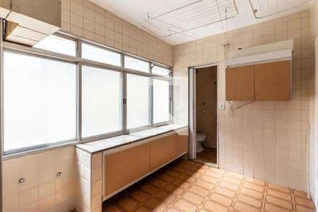 Apartamento para alugar com 110m², 3 quartos e 1 vagaÁrea de Serviço