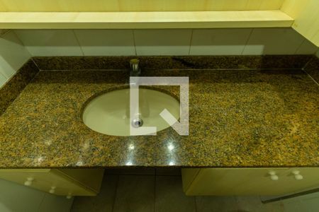Apartamento à venda com 75m², 3 quartos e 2 vagas Apartamento à venda com 75m², 3 quartos e 2 vagasBanheiro