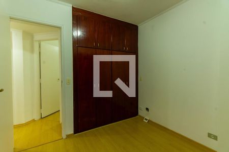 Apartamento à venda com 75m², 3 quartos e 2 vagas Apartamento à venda com 75m², 3 quartos e 2 vagasQuarto 2