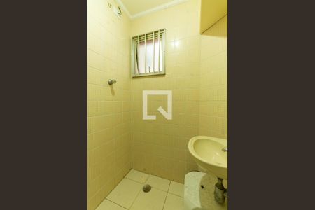 Apartamento à venda com 75m², 3 quartos e 2 vagas Apartamento à venda com 75m², 3 quartos e 2 vagasBanheiro de Serviço