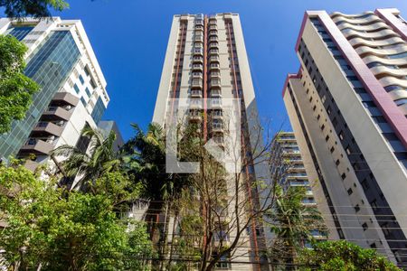 Apartamento à venda com 75m², 3 quartos e 2 vagas Apartamento à venda com 75m², 3 quartos e 2 vagasFachada