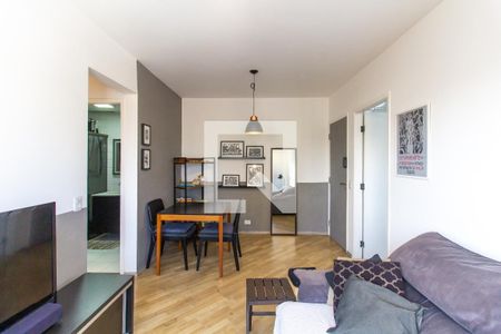 Sala de apartamento para alugar com 2 quartos, 56m² em Vila Anglo Brasileira, São Paulo