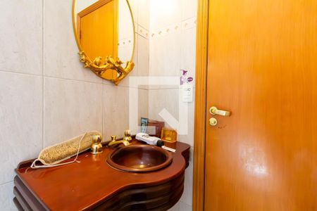 Casa à venda com 390m², 6 quartos e 8 vagasBanheiro da Suíte 3