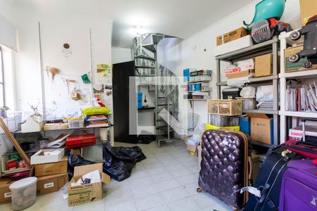 Casa à venda com 390m², 6 quartos e 8 vagasQuarto de Serviço