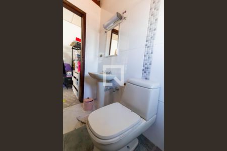 Casa à venda com 390m², 6 quartos e 8 vagasEdícula: Banheiro 1