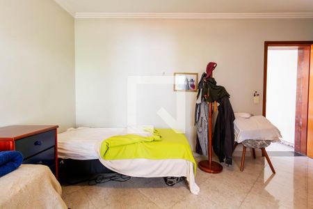 Casa à venda com 390m², 6 quartos e 8 vagasQuarto 1 - suíte