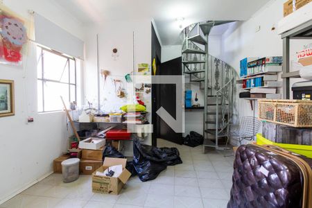 Casa à venda com 390m², 6 quartos e 8 vagasQuarto de Serviço