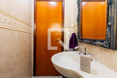 Casa à venda com 390m², 6 quartos e 8 vagasBanheiro 5