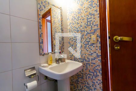 Casa à venda com 390m², 6 quartos e 8 vagasBanheiro 4