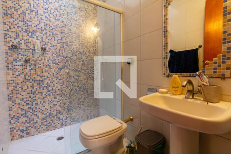 Casa à venda com 390m², 6 quartos e 8 vagasBanheiro 4