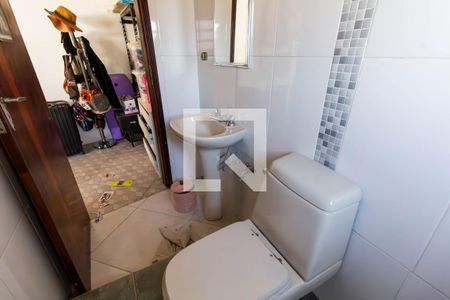 Casa à venda com 390m², 6 quartos e 8 vagasEdícula: Banheiro 1