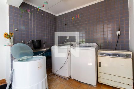 Casa à venda com 390m², 6 quartos e 8 vagasÁrea de Serviço