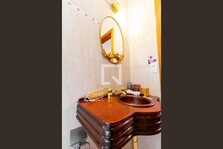 Casa à venda com 390m², 6 quartos e 8 vagasBanheiro da Suíte 3