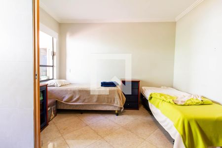 Casa à venda com 390m², 6 quartos e 8 vagasQuarto 1 - suíte