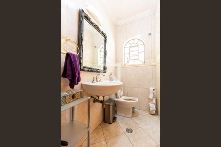 Casa à venda com 390m², 6 quartos e 8 vagasBanheiro 5