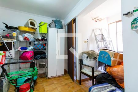 Casa à venda com 390m², 6 quartos e 8 vagasQuarto de Serviço