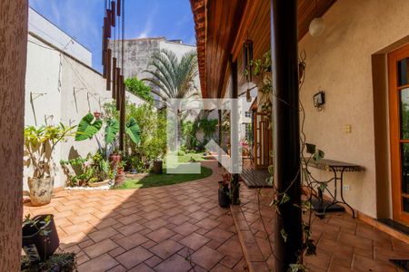 Casa à venda com 390m², 6 quartos e 8 vagasQuintal