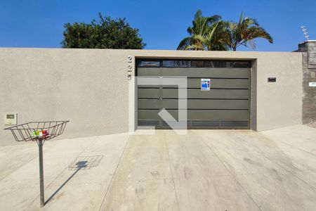 Casa à venda com 180m², 3 quartos e 2 vagasFachada