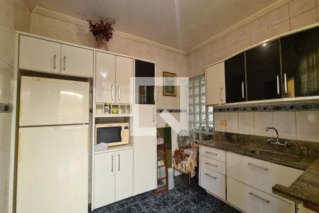 Casa à venda com 170m², 3 quartos e 2 vagasCozinha