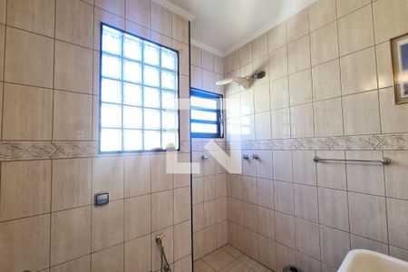 Casa à venda com 170m², 3 quartos e 2 vagasBanheiro da Suíte 1