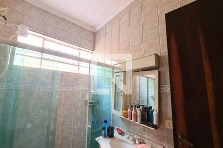 Casa à venda com 170m², 3 quartos e 2 vagasBanheiro da Suíte 2