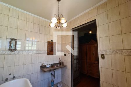 Casa à venda com 170m², 3 quartos e 2 vagasBanheiro da Suíte 1