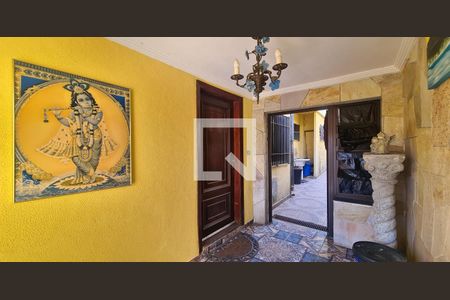 Casa à venda com 170m², 3 quartos e 2 vagasQuintal