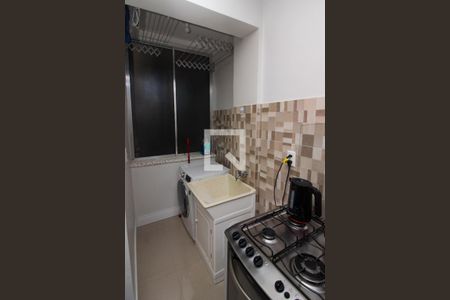 Apartamento à venda com 92m², 3 quartos e sem vagaCozinha e Área de Serviço