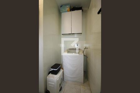 Apartamento à venda com 113m², 2 quartos e 1 vagaÁrea de Serviço