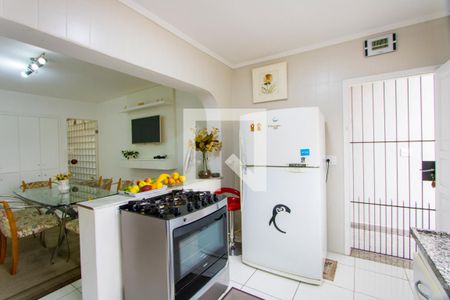 Casa à venda com 305m², 3 quartos e 3 vagasCozinha