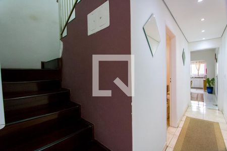 Casa à venda com 305m², 3 quartos e 3 vagasCorredor