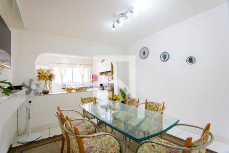 Casa à venda com 305m², 3 quartos e 3 vagasCopa