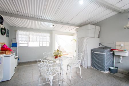 Casa à venda com 305m², 3 quartos e 3 vagasÁrea de serviço/Espaço gourmet