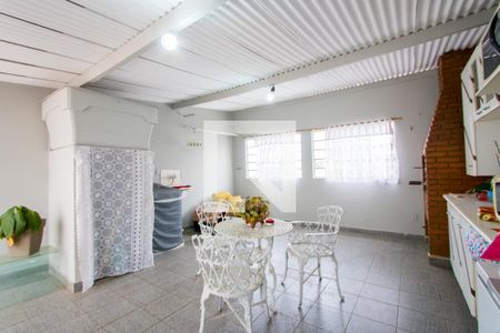 Casa à venda com 305m², 3 quartos e 3 vagasÁrea de serviço/Espaço gourmet